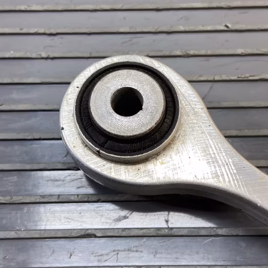 Senpei Auto Parts Hochwertiges Federungssystem, neues Stabilisatorgelenk OEM 955 343 069 10 95534306910 für Porsche Cayenne 2011–2018